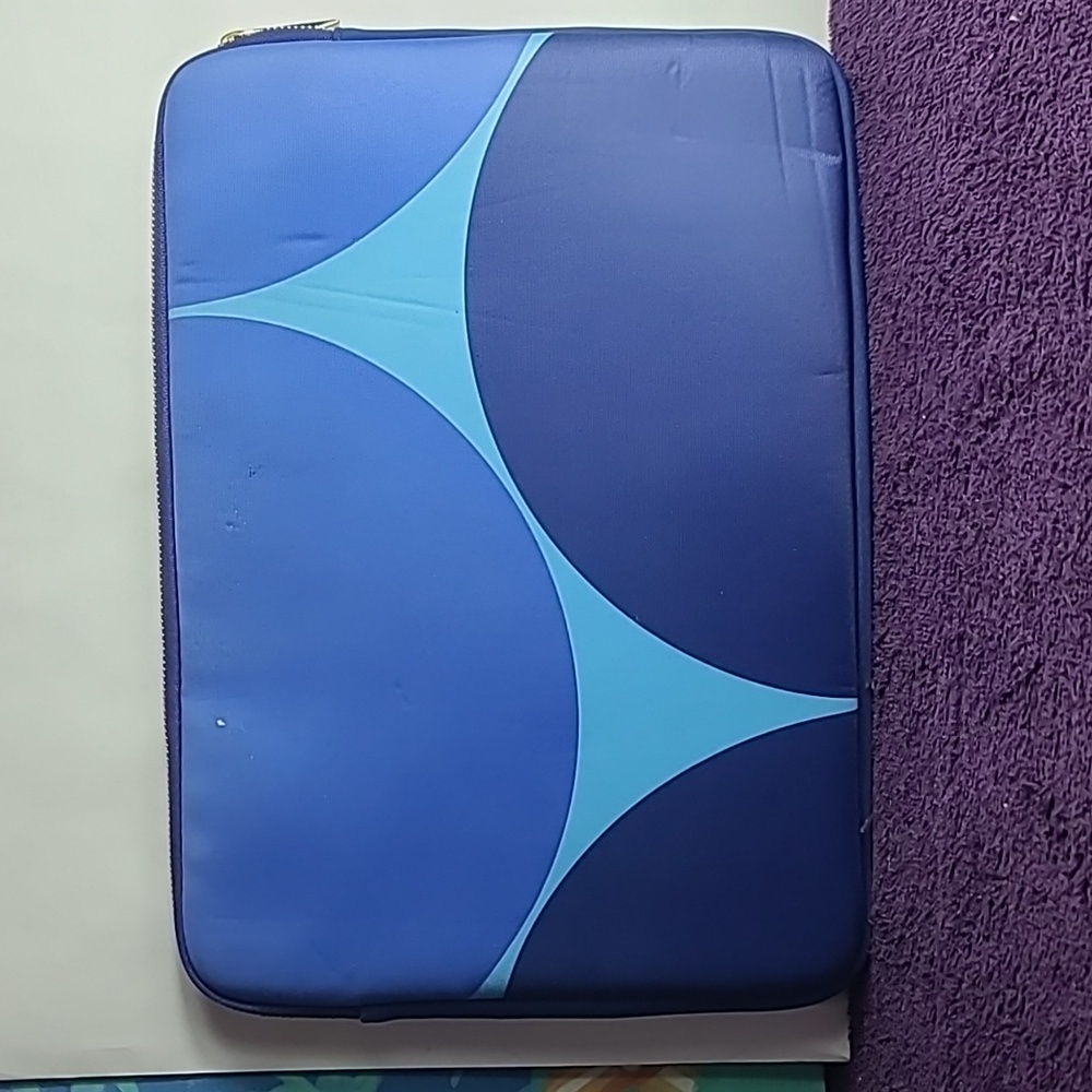 Kate Spade 13’ Laptop Sleeve ♠️ - Picture 3 of 7